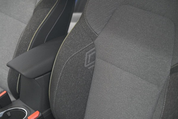 Renault Captur Mild Hybrid 160 techno | Pack Winter | Camera | Adaptieve Cruise Control | Apple Carplay