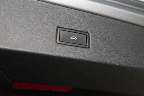 Volkswagen T-Roc 1.5 TSI Style 150PK Facelift | Pano | LED | Stoel&Stuur verw. | Carplay | Camera | 12 MND Garantie