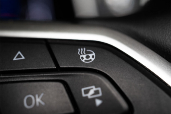 Volkswagen T-Roc 1.5 TSI Style 150PK Facelift | Pano | LED | Stoel&Stuur verw. | Carplay | Camera | 12 MND Garantie