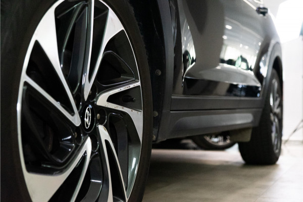 Hyundai Tucson 1.6 T-GDI 177PK Automaat | Panoramadak | Leder | Camera | Cruise | 19”