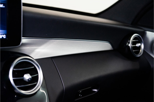 Mercedes-Benz C-Klasse 300 AMG 245PK | Pano | Sfeer | LED | Stoelverw. | Garantie