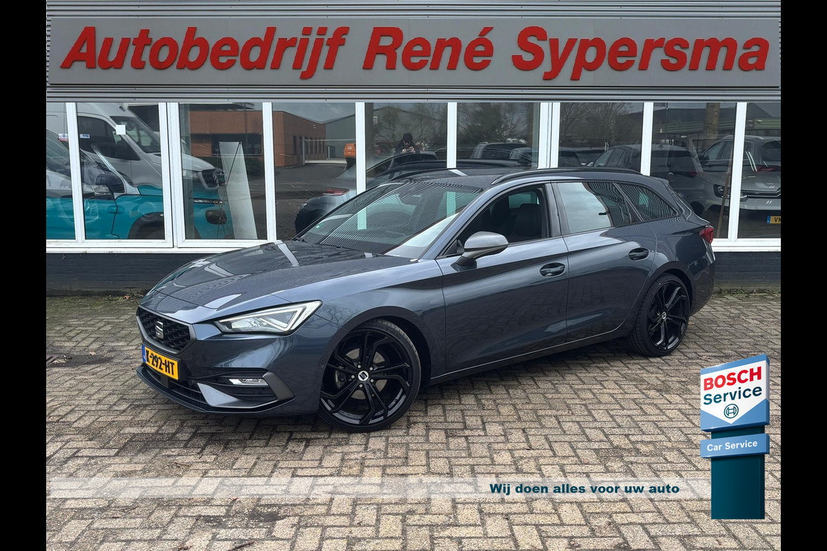 Seat Leon Sportstourer 1.5 TSI FR Launch Edition | Uitklapbare Trekhaak | Sfeerverlichting | Apple Carplay | Parkeer Sensoren