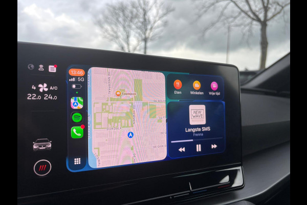 Seat Leon Sportstourer 1.5 TSI FR Launch Edition | Uitklapbare Trekhaak | Sfeerverlichting | Apple Carplay | Parkeer Sensoren