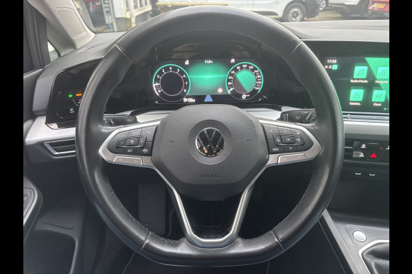 Volkswagen Golf 1.5 TSI Style | Trekhaak | Sfeerverlichting | Stoel & Stuurverwarming | Adaptieve Cruise