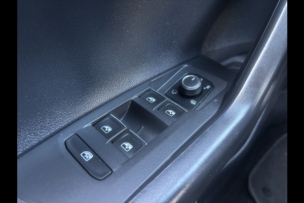 Volkswagen Polo 1.0 TSI R-Line Business | Led Lampen | Stoelverwarming | Adaptieve Cruise | Parkeersensoren