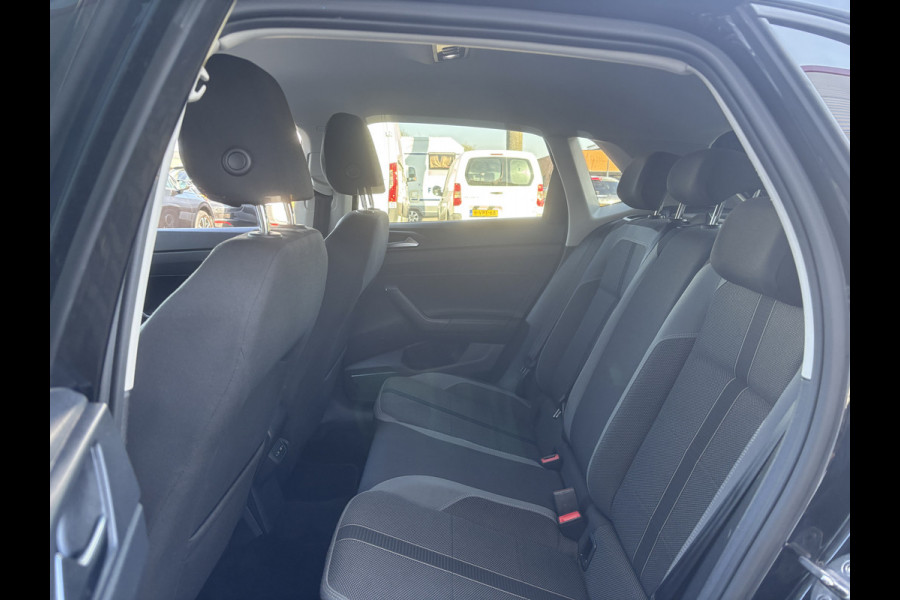 Volkswagen Polo 1.0 TSI R-Line Business | Led Lampen | Stoelverwarming | Adaptieve Cruise | Parkeersensoren
