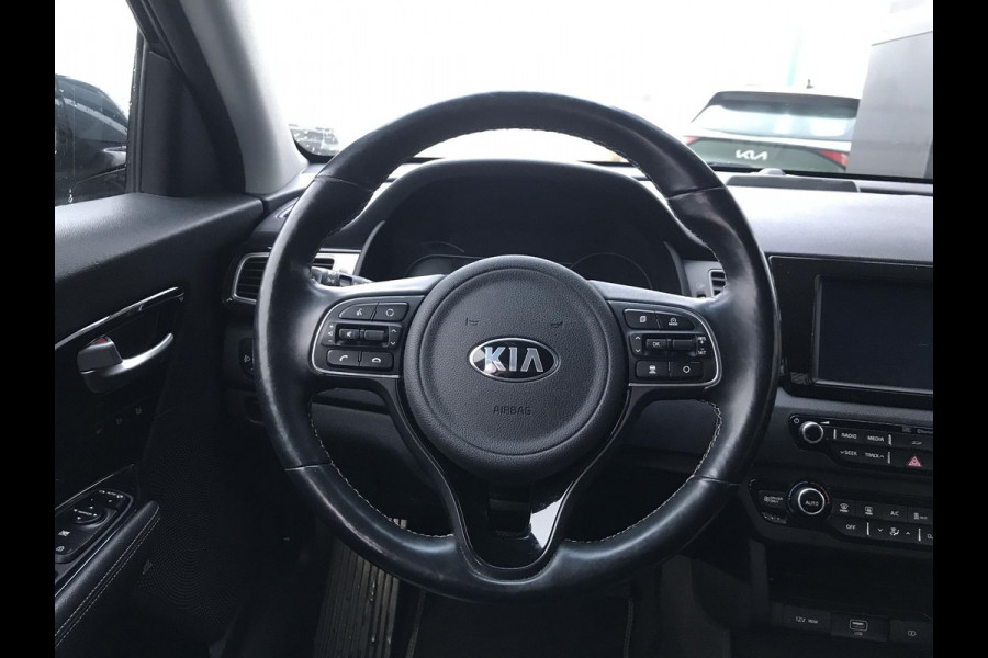 Kia e-Niro ExecutiveLine 64 kWh 100% SOH Trekhaak Dealer OH