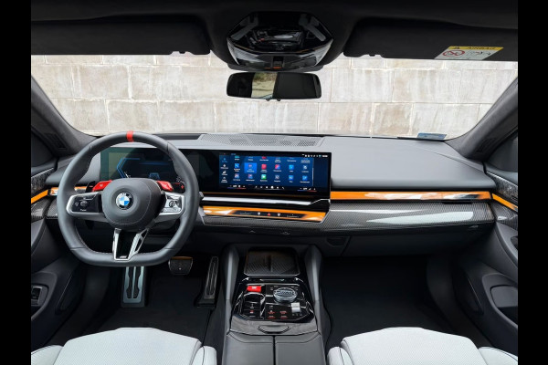 BMW 5 Serie Touring M5 ** FROZEN DEEP GREY, M-REMMEN, PANO, TREKH, MERINO LEDER, 20/21 INCH LMV ** 1e EIG - UNFALLFREI - Ex BMW AG ** ** INFORMEER OOK NAAR ONZE AANTREKKELIJKE FINANCIAL-LEASE TARIEVEN **