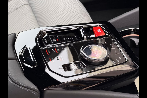 BMW 5 Serie Touring M5 ** FROZEN DEEP GREY, M-REMMEN, PANO, TREKH, MERINO LEDER, 20/21 INCH LMV ** 1e EIG - UNFALLFREI - Ex BMW AG ** ** INFORMEER OOK NAAR ONZE AANTREKKELIJKE FINANCIAL-LEASE TARIEVEN **