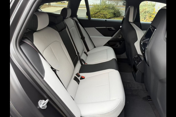 BMW 5 Serie Touring M5 ** FROZEN DEEP GREY, M-REMMEN, PANO, TREKH, MERINO LEDER, 20/21 INCH LMV ** 1e EIG - UNFALLFREI - Ex BMW AG ** ** INFORMEER OOK NAAR ONZE AANTREKKELIJKE FINANCIAL-LEASE TARIEVEN **