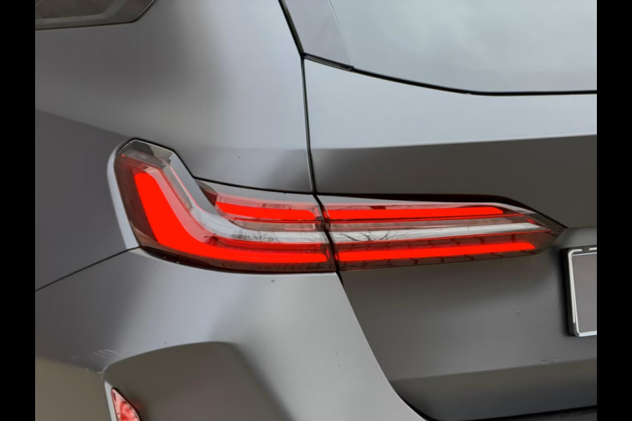 BMW 5 Serie Touring M5 ** FROZEN DEEP GREY, M-REMMEN, PANO, TREKH, MERINO LEDER, 20/21 INCH LMV ** 1e EIG - UNFALLFREI - Ex BMW AG ** ** INFORMEER OOK NAAR ONZE AANTREKKELIJKE FINANCIAL-LEASE TARIEVEN **