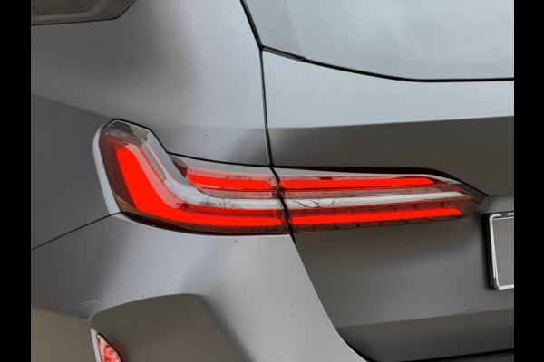 BMW 5 Serie Touring M5 ** FROZEN DEEP GREY, M-REMMEN, PANO, TREKH, MERINO LEDER, 20/21 INCH LMV ** 1e EIG - UNFALLFREI - Ex BMW AG ** ** INFORMEER OOK NAAR ONZE AANTREKKELIJKE FINANCIAL-LEASE TARIEVEN **