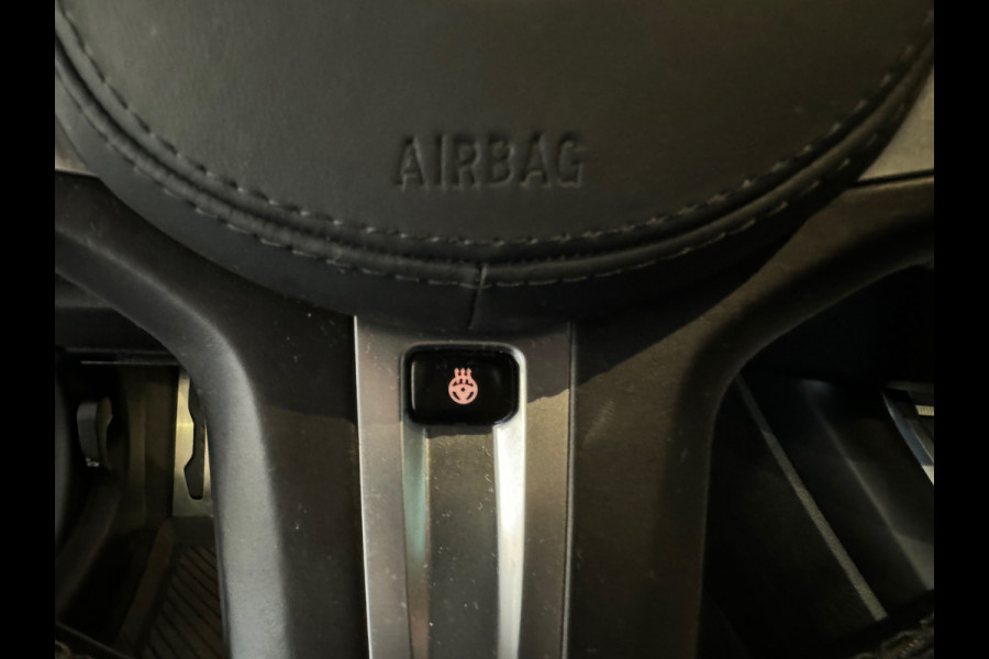 BMW 3 Serie Touring 330e M Sport Keyless|HuD|Memory|Trekhaak