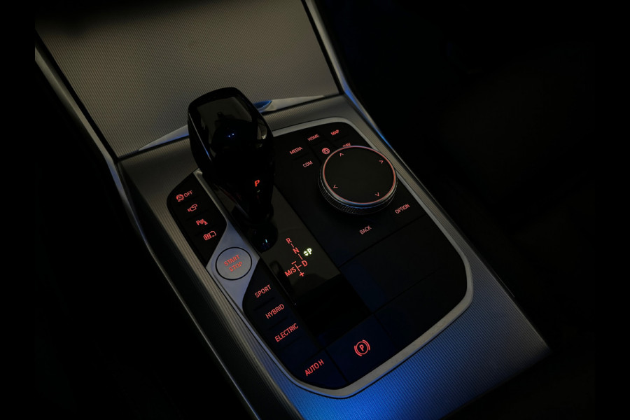 BMW 3 Serie Touring 330e M Sport Keyless|HuD|Memory|Trekhaak