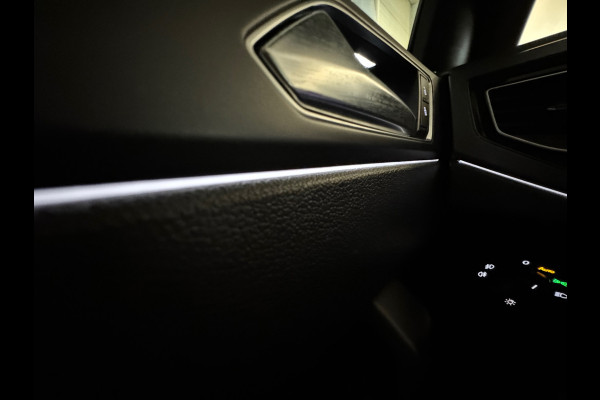 Volkswagen Taigo 1.5 TSI R-Line Business Pano|Keyl|Sfeer|VOL