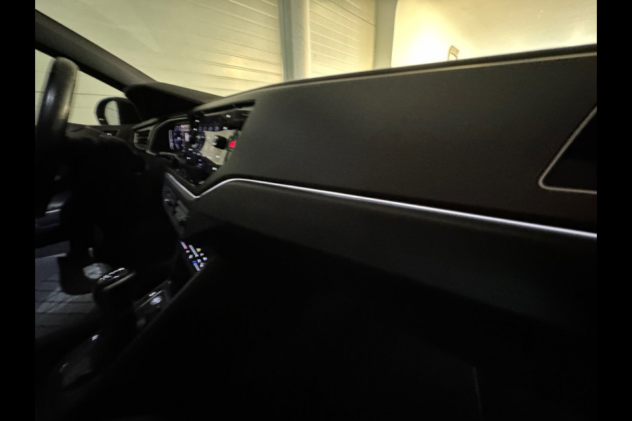 Volkswagen Taigo 1.5 TSI R-Line Business Pano|Keyl|Sfeer|VOL