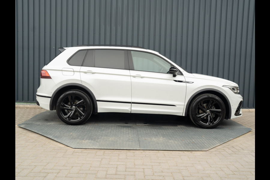 Volkswagen Tiguan 1.5 TSI R-Line Business+ | Trekhaak wegkl. | Head Up | Side Assist | IQ Light | Elk. A-klep | Prijs Rijklaar!!