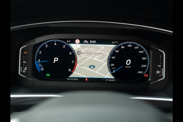 Volkswagen Tiguan 1.5 TSI R-Line Business+ | Trekhaak wegkl. | Head Up | Side Assist | IQ Light | Elk. A-klep | Prijs Rijklaar!!