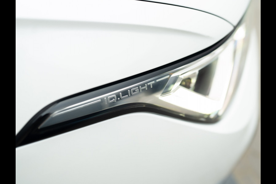 Volkswagen Tiguan 1.5 TSI R-Line Business+ | Trekhaak wegkl. | Head Up | Side Assist | IQ Light | Elk. A-klep | Prijs Rijklaar!!