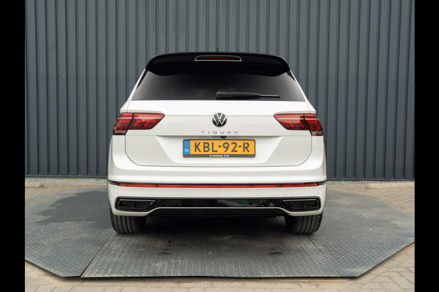 Volkswagen Tiguan 1.5 TSI R-Line Business+ | Trekhaak wegkl. | Head Up | Side Assist | IQ Light | Elk. A-klep | Prijs Rijklaar!!