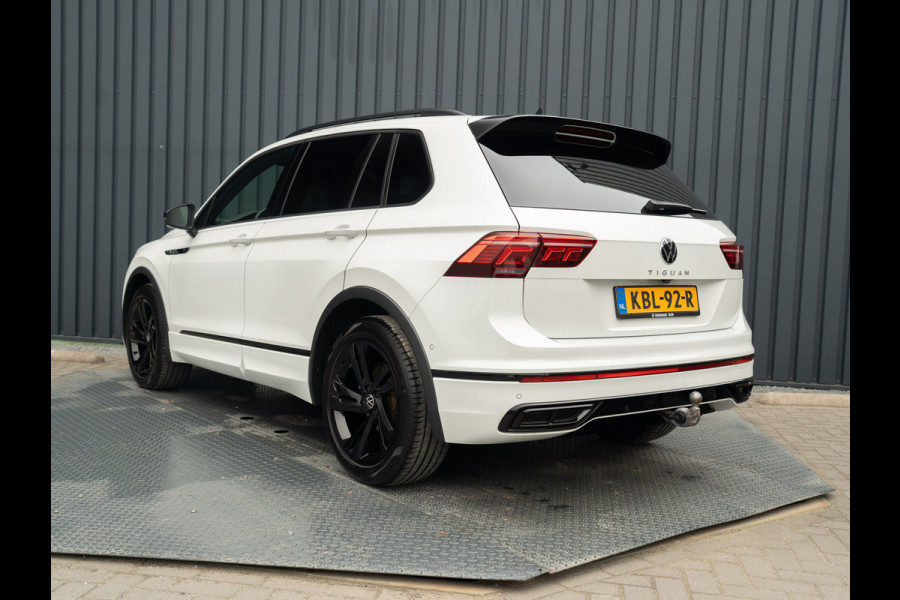 Volkswagen Tiguan 1.5 TSI R-Line Business+ | Trekhaak wegkl. | Head Up | Side Assist | IQ Light | Elk. A-klep | Prijs Rijklaar!!