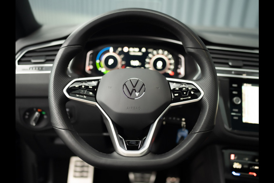 Volkswagen Tiguan 1.4 TSI eHybrid R-Line Business+ | Panodak | 360 Camera | Trekhaak wegkl. | Head Up | Prijs Rijklaar!!