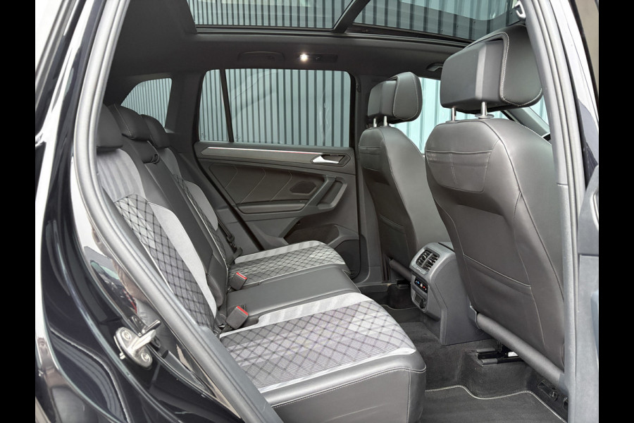 Volkswagen Tiguan 1.4 TSI eHybrid R-Line Business+ | Panodak | 360 Camera | Trekhaak wegkl. | Head Up | Prijs Rijklaar!!