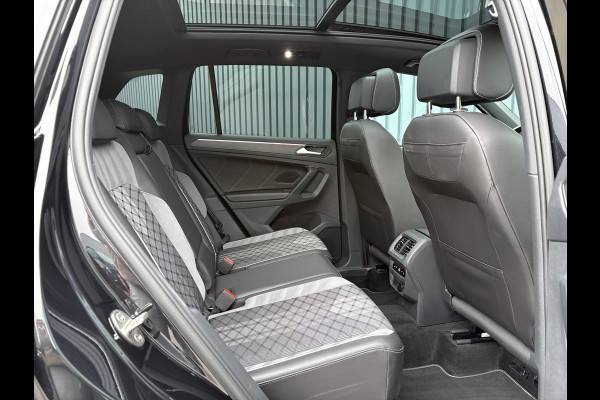 Volkswagen Tiguan 1.4 TSI eHybrid R-Line Business+ | Panodak | 360 Camera | Trekhaak wegkl. | Head Up | Prijs Rijklaar!!