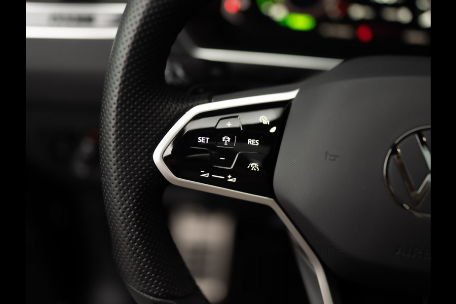 Volkswagen Tiguan 1.4 TSI eHybrid R-Line Business+ | Panodak | 360 Camera | Trekhaak wegkl. | Head Up | Prijs Rijklaar!!