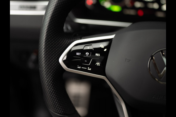 Volkswagen Tiguan 1.4 TSI eHybrid R-Line Business+ | Panodak | 360 Camera | Trekhaak wegkl. | Head Up | Prijs Rijklaar!!