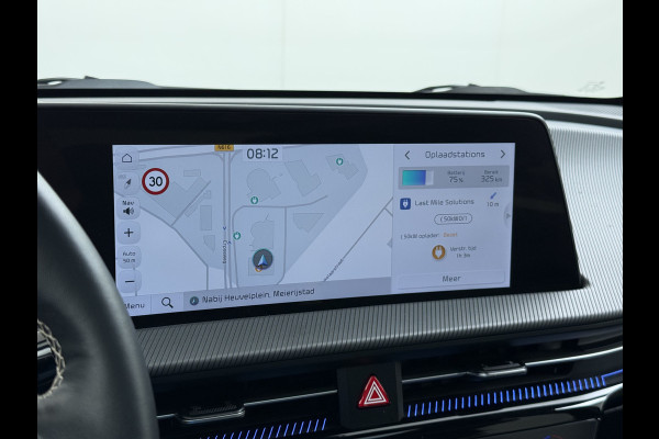 Kia Ev6 GT-Line 77.4kWh SOH 100% Warmtepomp PanoDak Head-Up Alcantar/Leer Stoelventilatie Elek.Stoelen+MemoryMeridian SOH 100% 360°Camer DAB  Elek.Achterklep Lmv Lane Assist 1600kg trekvermogen! Laden tot 240kW 1e Eigenaar Origineel Nederlandse Auto € 57.000 nieuw