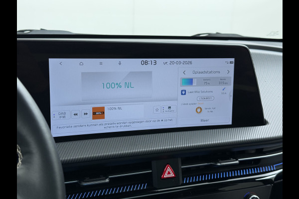 Kia Ev6 GT-Line 77.4kWh SOH 100% Warmtepomp PanoDak Head-Up Alcantar/Leer Stoelventilatie Elek.Stoelen+MemoryMeridian SOH 100% 360°Camer DAB  Elek.Achterklep Lmv Lane Assist 1600kg trekvermogen! Laden tot 240kW 1e Eigenaar Origineel Nederlandse Auto € 57.000 nieuw