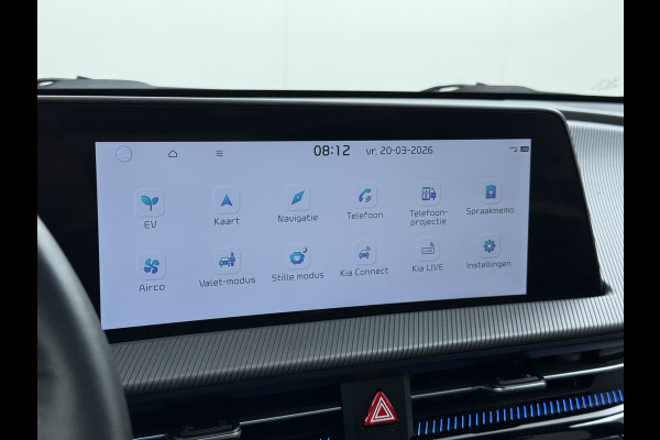 Kia Ev6 GT-Line 77.4kWh SOH 100% Warmtepomp PanoDak Head-Up Alcantar/Leer Stoelventilatie Elek.Stoelen+MemoryMeridian SOH 100% 360°Camer DAB  Elek.Achterklep Lmv Lane Assist 1600kg trekvermogen! Laden tot 240kW 1e Eigenaar Origineel Nederlandse Auto € 57.000 nieuw