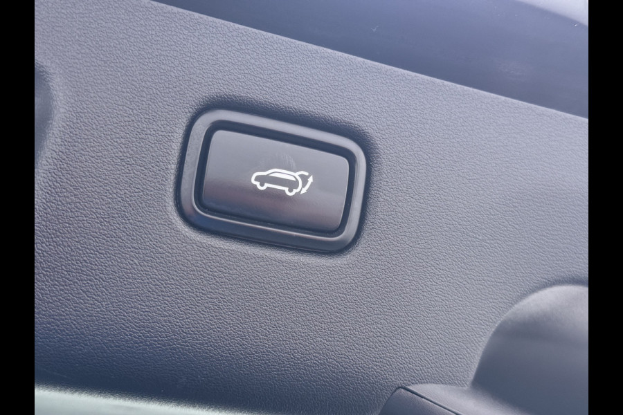 Kia Ev6 GT-Line 77.4kWh SOH 100% Warmtepomp PanoDak Head-Up Alcantar/Leer Stoelventilatie Elek.Stoelen+MemoryMeridian SOH 100% 360°Camer DAB  Elek.Achterklep Lmv Lane Assist 1600kg trekvermogen! Laden tot 240kW 1e Eigenaar Origineel Nederlandse Auto € 57.000 nieuw