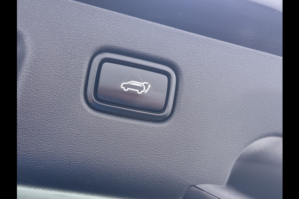 Kia Ev6 GT-Line 77.4kWh SOH 100% Warmtepomp PanoDak Head-Up Alcantar/Leer Stoelventilatie Elek.Stoelen+MemoryMeridian SOH 100% 360°Camer DAB  Elek.Achterklep Lmv Lane Assist 1600kg trekvermogen! Laden tot 240kW 1e Eigenaar Origineel Nederlandse Auto € 57.000 nieuw