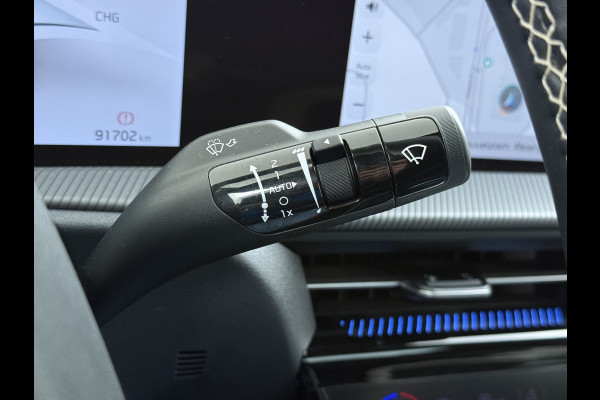 Kia Ev6 GT-Line 77.4kWh SOH 100% Warmtepomp PanoDak Head-Up Alcantar/Leer Stoelventilatie Elek.Stoelen+MemoryMeridian SOH 100% 360°Camer DAB  Elek.Achterklep Lmv Lane Assist 1600kg trekvermogen! Laden tot 240kW 1e Eigenaar Origineel Nederlandse Auto € 57.000 nieuw
