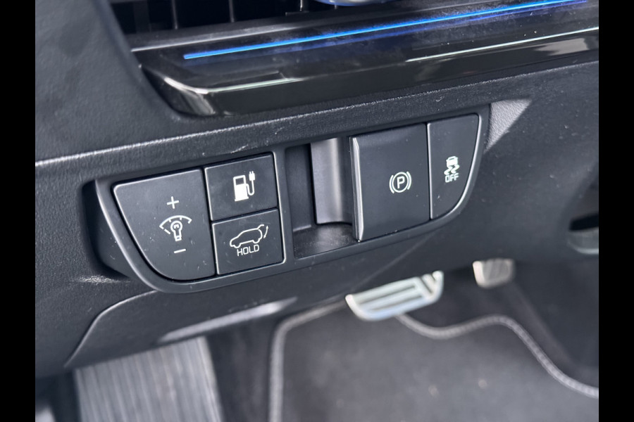 Kia Ev6 GT-Line 77.4kWh SOH 100% Warmtepomp PanoDak Head-Up Alcantar/Leer Stoelventilatie Elek.Stoelen+MemoryMeridian SOH 100% 360°Camer DAB  Elek.Achterklep Lmv Lane Assist 1600kg trekvermogen! Laden tot 240kW 1e Eigenaar Origineel Nederlandse Auto € 57.000 nieuw