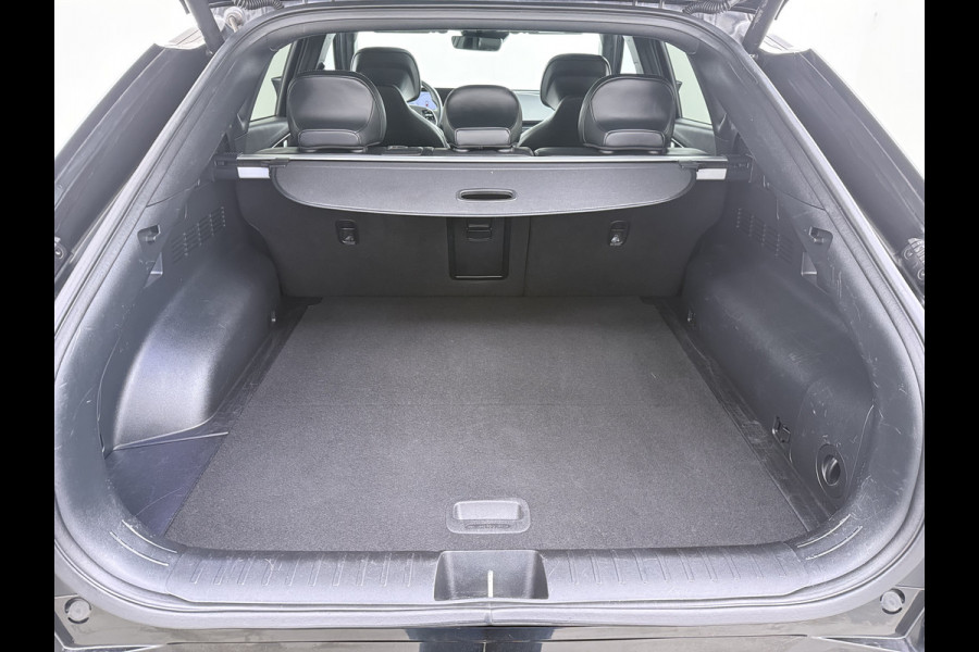 Kia Ev6 GT-Line 77.4kWh SOH 100% Warmtepomp PanoDak Head-Up Alcantar/Leer Stoelventilatie Elek.Stoelen+MemoryMeridian SOH 100% 360°Camer DAB  Elek.Achterklep Lmv Lane Assist 1600kg trekvermogen! Laden tot 240kW 1e Eigenaar Origineel Nederlandse Auto € 57.000 nieuw