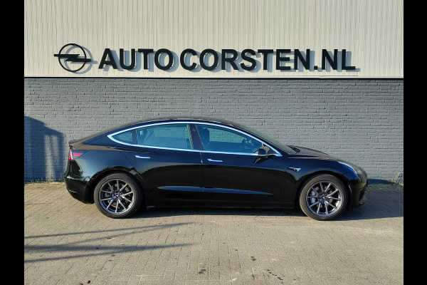 Tesla Model 3 SR+ 325PK AutoPilot Leer Pano-Dak Adaptive Cruise Camera's Elektr.-Stuur+Stoelen+Spiegels+Geheugen+Easy-Entry+Verwarmde stoelen  Ecc Navi Led DAB Voorverwarmen interieur via App Keyless One-Pedal-Drive SOH 82% 1e Eigenaar Origineel Nederlandse Auto 1.584kg licht!
