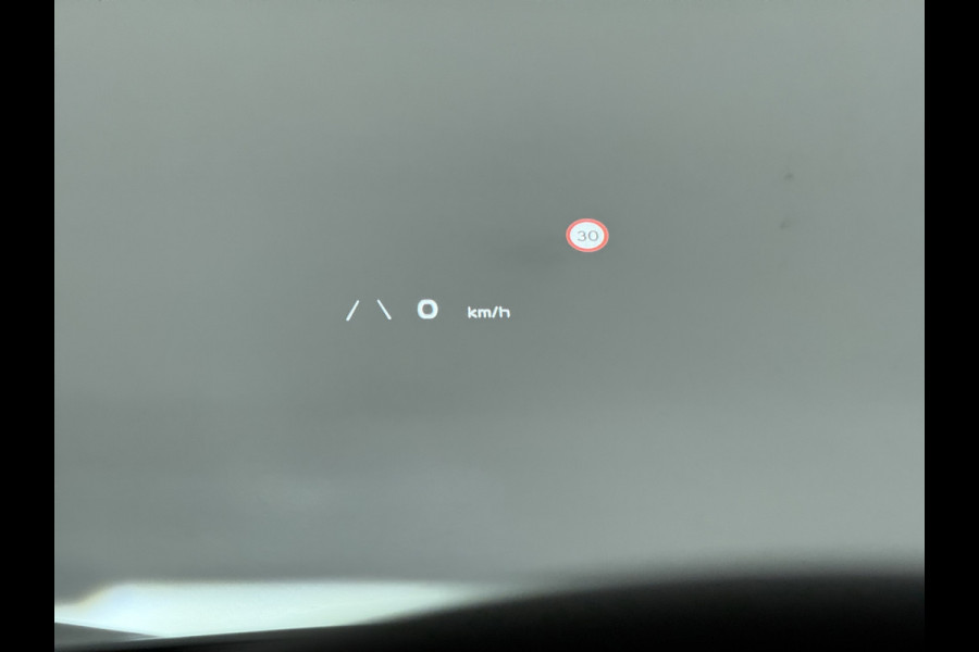 Kia Ev6 GT-Line 77.4kWh SOH 100% Warmtepomp PanoDak Head-Up Alcantar/Leer Stoelventilatie Elek.Stoelen+MemoryMeridian SOH 100% 360°Camer DAB  Elek.Achterklep Lmv Lane Assist 1600kg trekvermogen! Laden tot 240kW 1e Eigenaar Origineel Nederlandse Auto € 57.000 nieuw