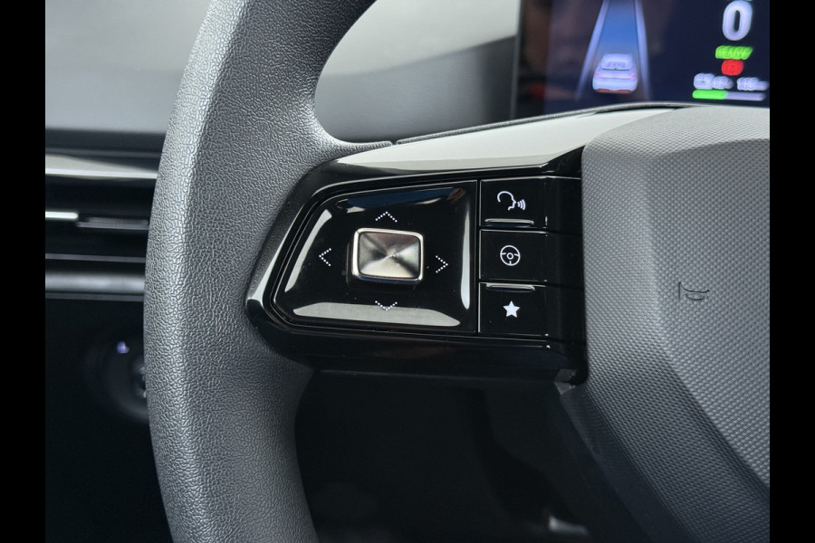 MG Mg4 electric 51kWh LFP AccuApple Carplay Android Auto Pdc Adap.Cruise Ecc Rijstrooksensor Led Bluetooth DAB Isofix File assistent Verkeersbord detectie SOH 92% € 30.000 nieuw!