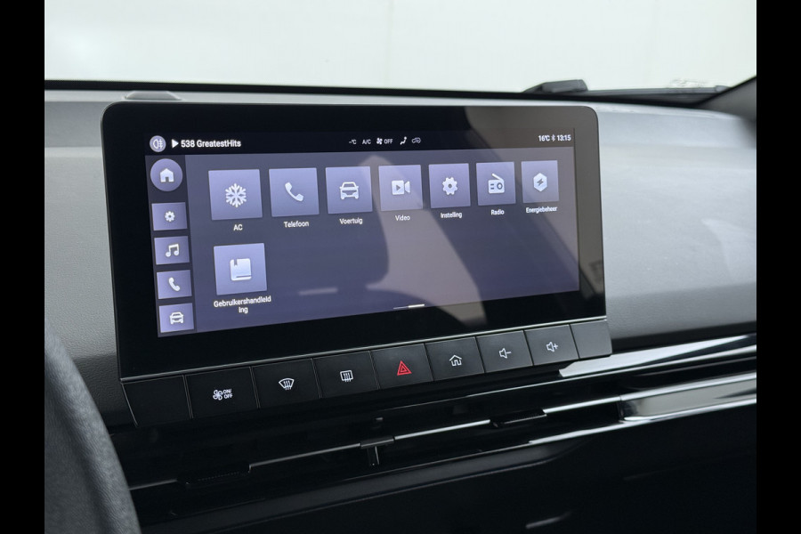 MG Mg4 electric 51kWh LFP AccuApple Carplay Android Auto Pdc Adap.Cruise Ecc Rijstrooksensor Led Bluetooth DAB Isofix File assistent Verkeersbord detectie SOH 92% € 30.000 nieuw!