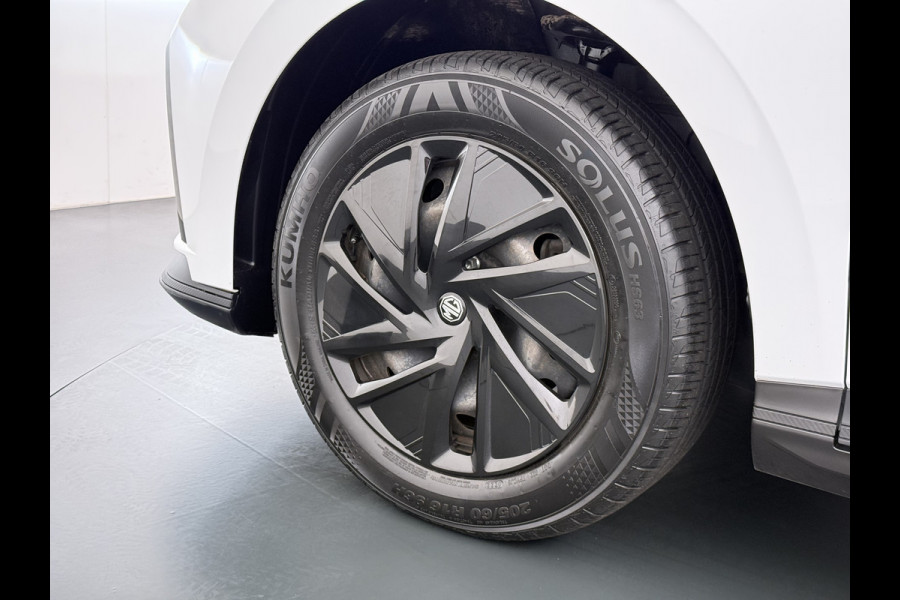 MG Mg4 electric 51kWh LFP AccuApple Carplay Android Auto Pdc Adap.Cruise Ecc Rijstrooksensor Led Bluetooth DAB Isofix File assistent Verkeersbord detectie SOH 92% € 30.000 nieuw!