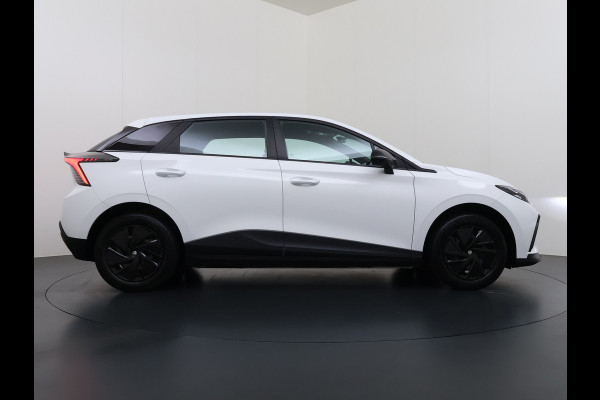 MG Mg4 electric 51kWh LFP AccuApple Carplay Android Auto Pdc Adap.Cruise Ecc Rijstrooksensor Led Bluetooth DAB Isofix File assistent Verkeersbord detectie SOH 92% € 30.000 nieuw!