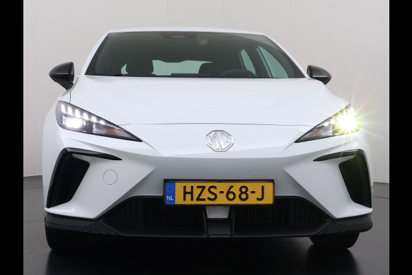 MG Mg4 electric 51kWh LFP AccuApple Carplay Android Auto Pdc Adap.Cruise Ecc Rijstrooksensor Led Bluetooth DAB Isofix File assistent Verkeersbord detectie SOH 92% € 30.000 nieuw!