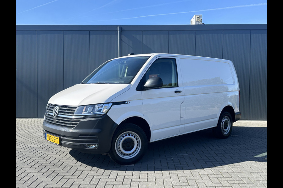 Volkswagen Transporter 2.0 TDI / L1H1 / 1e EIG. / CAMERA / CRUISE / AIRCO / ACHTERKLEP / APPLE CARPLAY / ANDROID AUTO