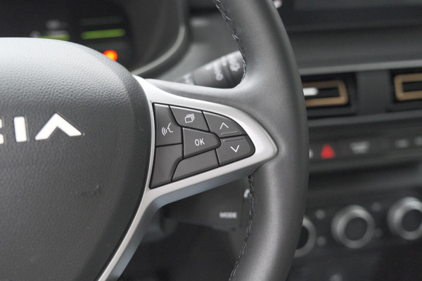 Dacia Jogger 1.6 Hybrid 140 Extreme | 7 Zitplaatsen | Camera | Dodehoekdetectie | Apple Carplay