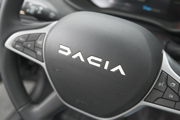 Dacia Jogger 1.6 Hybrid 140 Extreme | 7 Zitplaatsen | Camera | Dodehoekdetectie | Apple Carplay