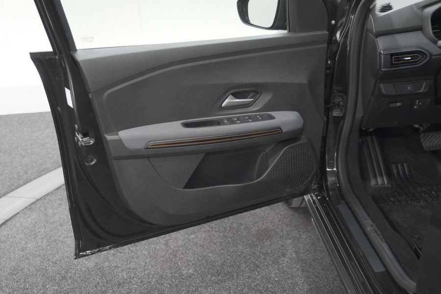 Dacia Jogger 1.6 Hybrid 140 Extreme | 7 Zitplaatsen | Camera | Dodehoekdetectie | Apple Carplay