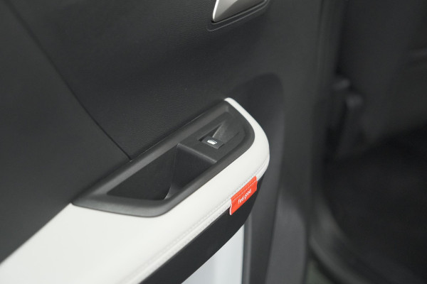 Citroën C3 Aircross 1.2 Hybrid 145pk Max | Trekhaak | Camera | Dodehoekdetectie | Apple Carplay